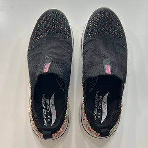 Sketchers Go Walk Arch Fit Slip-On Size 9